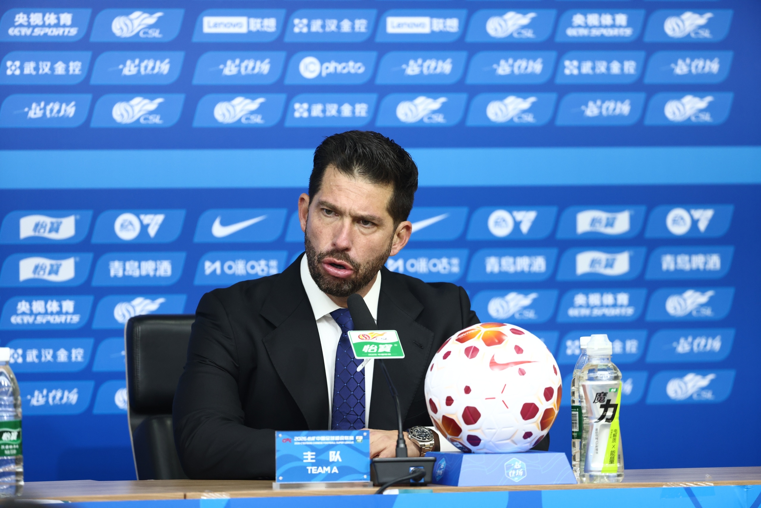 世界杯直播-莫拉：上半场没有限制好对手付出了代价，下半场没有放弃值得称赞