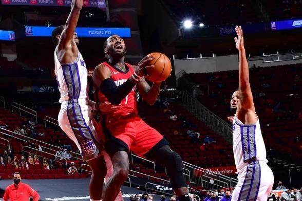 看球直播-哈登缺阵仍能带队取胜 攻防一体沃尔完爆离队韦少